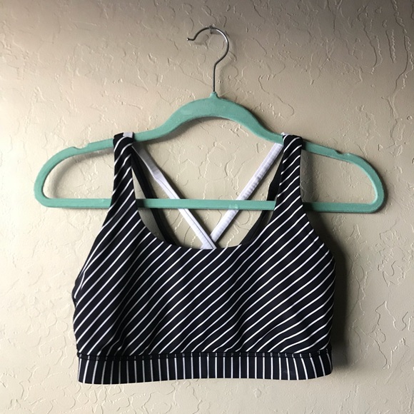lululemon athletica Other - 💥FLASH SALE💥Lululemon black and white bra size 6